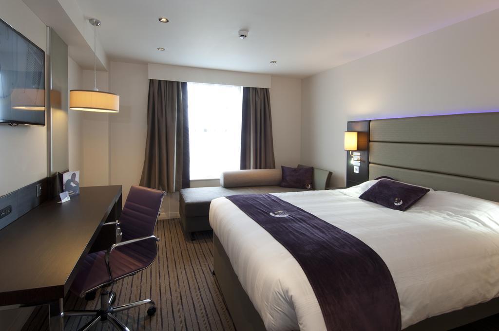 Premier Inn Glasgow Braehead מראה חיצוני תמונה